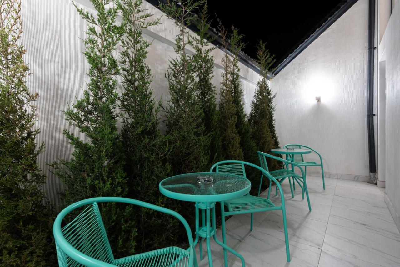 Aqua Hotel Taschkent Exterior foto