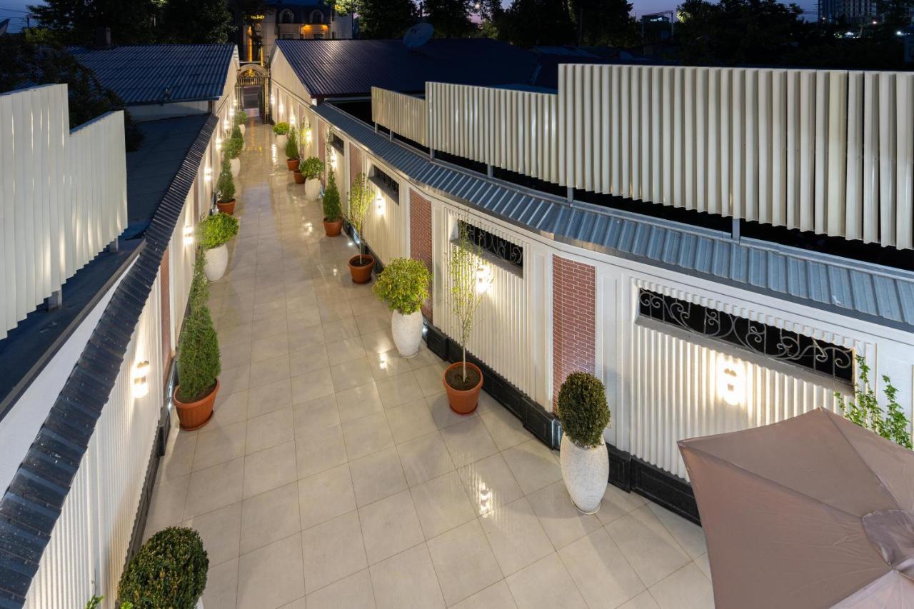 Aqua Hotel Taschkent Exterior foto